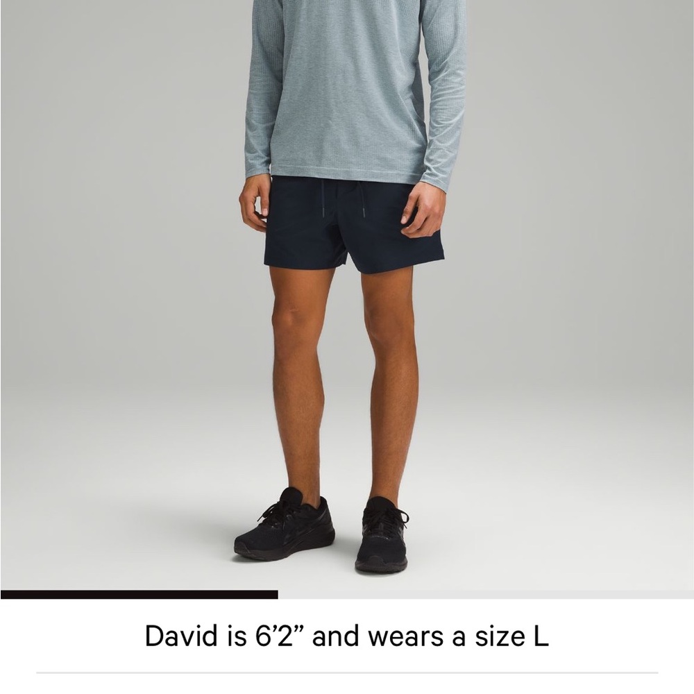 Lululemon Zeroed In Linerless Short Navy EUC 5 inch